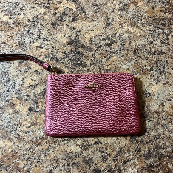 Coach Handbags - 🌸 Coach Metallic Rose Pink Wristlet Pouch with Wrist Strap